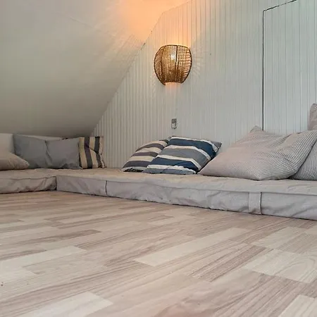 Family Near Tisvilde With Shelter *